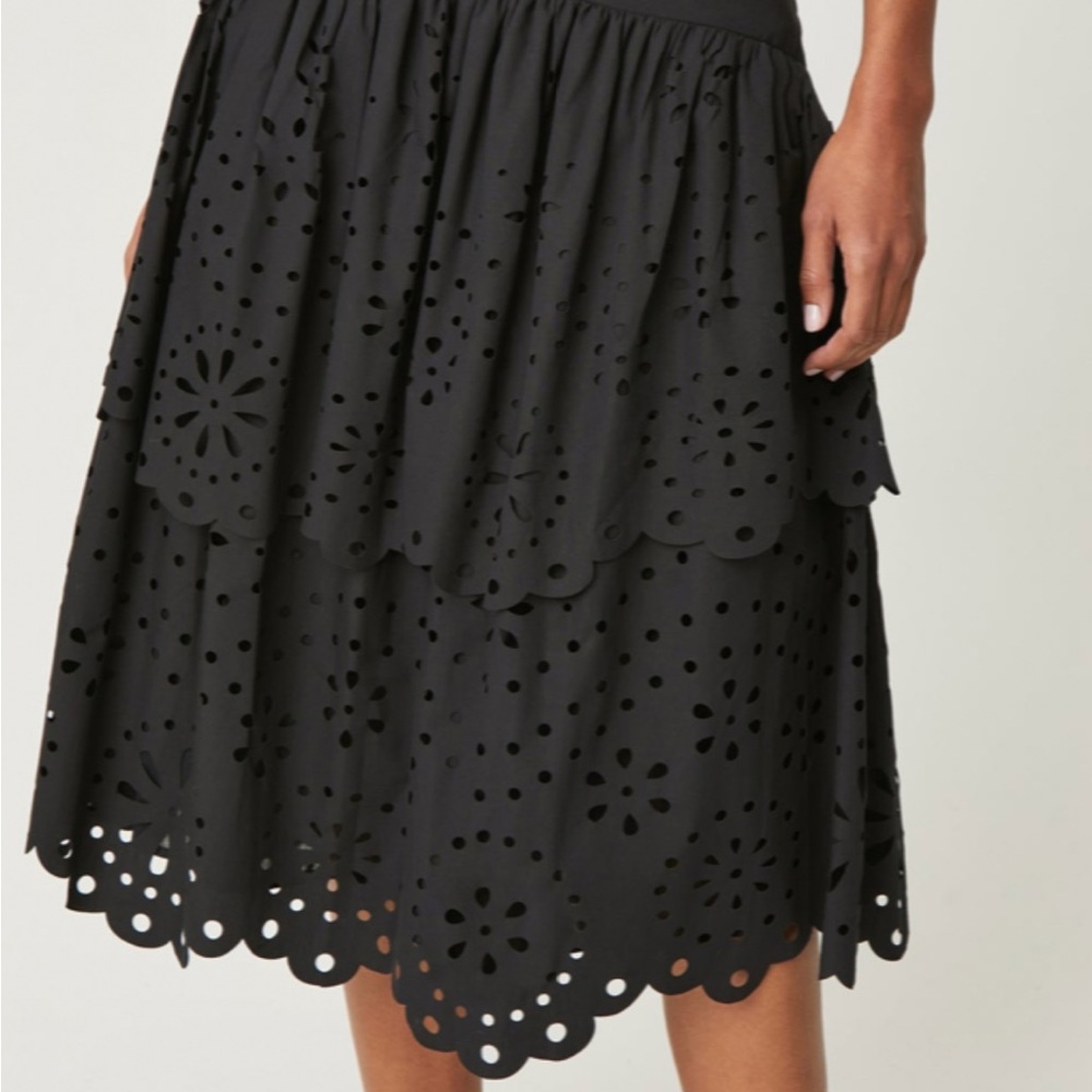 🆕 RHODE Sandy Skirt in Ink Ciel Eyelet NWT - Picture 3 of 8
